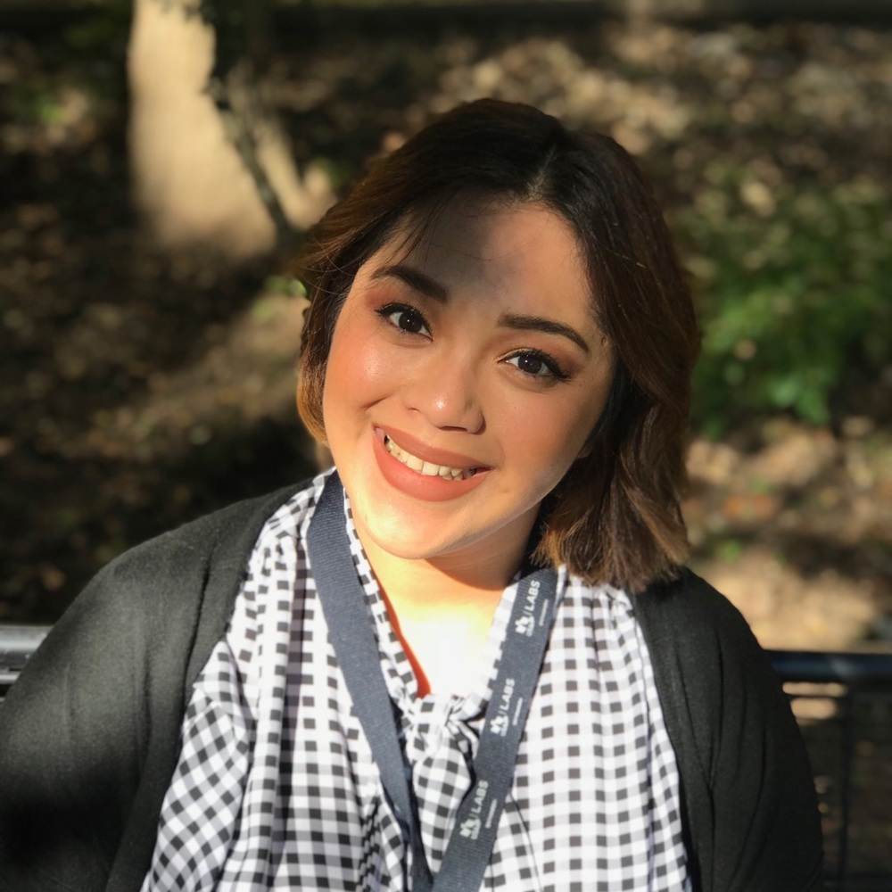 Meet your Posher, Cassandra